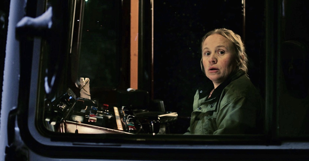 Nattrikken var nominert til Oscar som beste internasjonale kortfilm. Sigrid Husjord spelte hovudrolla.