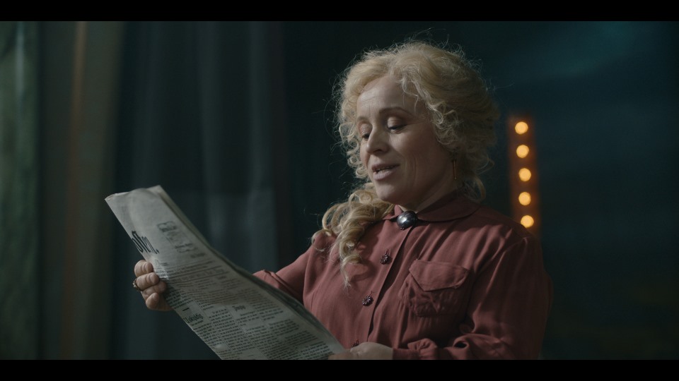 Frå NRKs julekalender Kristiania magiske tivolitheater der Sigrid Husjord spelte sjølvaste teatersjefen.