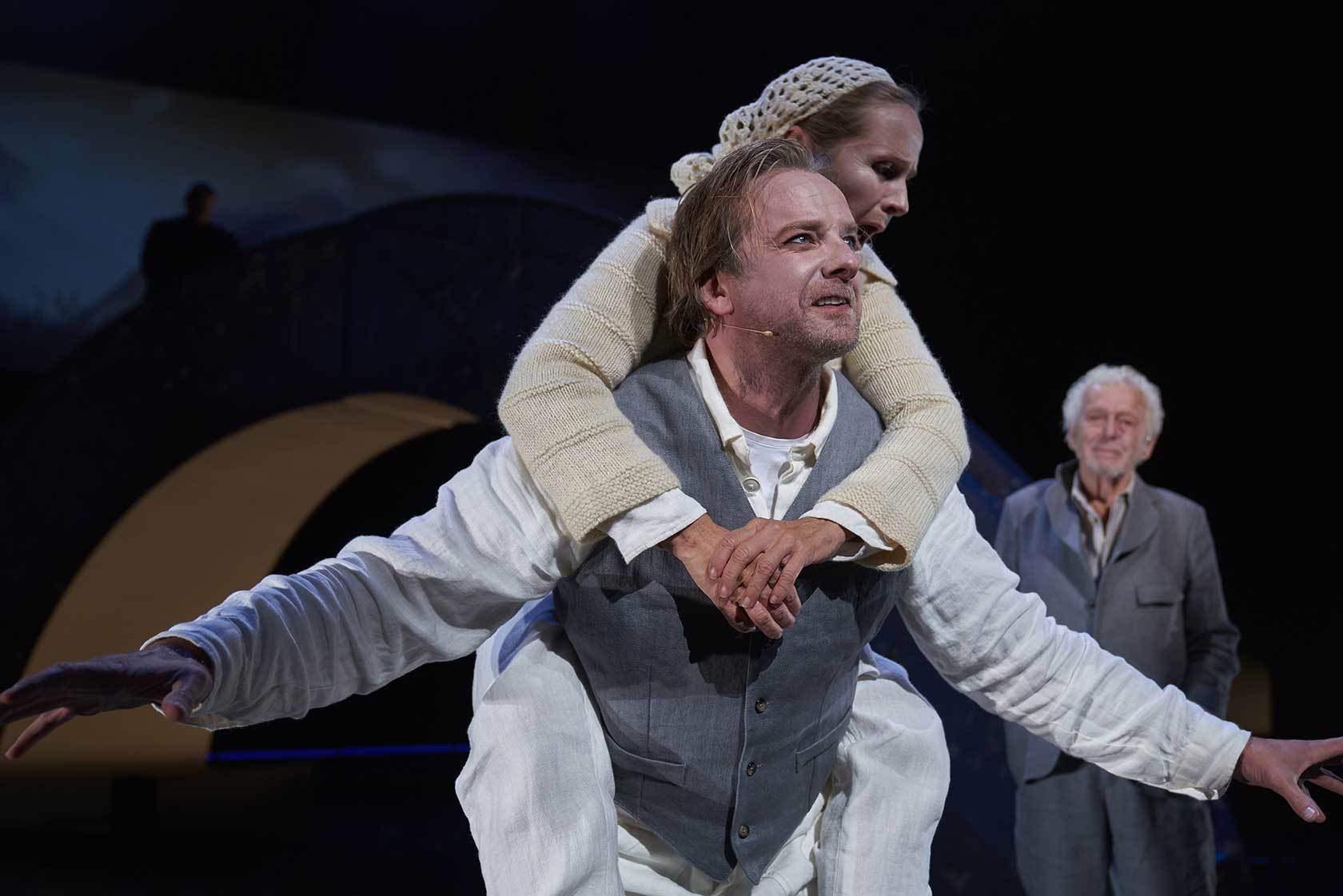 Pål Christian Eggen er ein av dei yngre Peer-figurane. Foto: Stig-Håvard Dirdal.