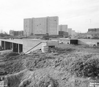 1962: Kalbakken stasjon blir bygd. Foto: Erik Næss/Oslo Byarkiv