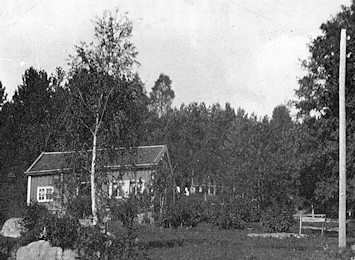 Småbruket Kringsjå, som Nesje bygde med sine eigne hender, ca. 1920. Foto: Inger K. Strand/Romsdalsmuseets fotoarkiv.
