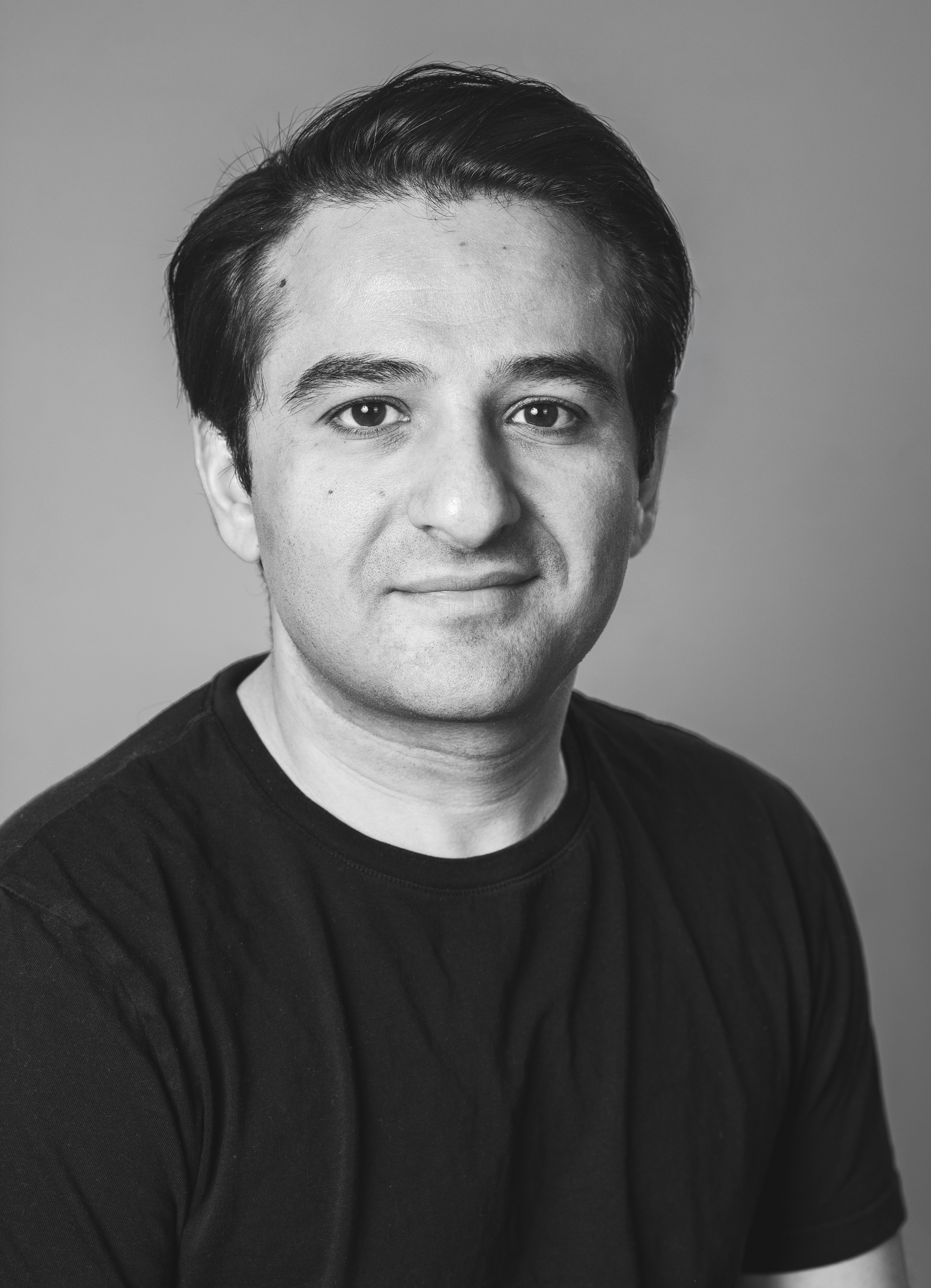 Portrett av Nader Khademi