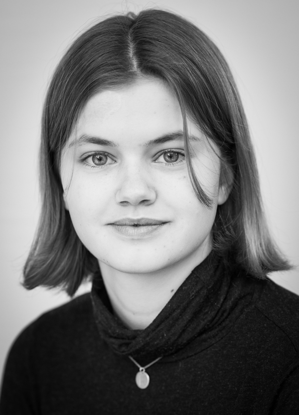 Portrett av Tuva Holen